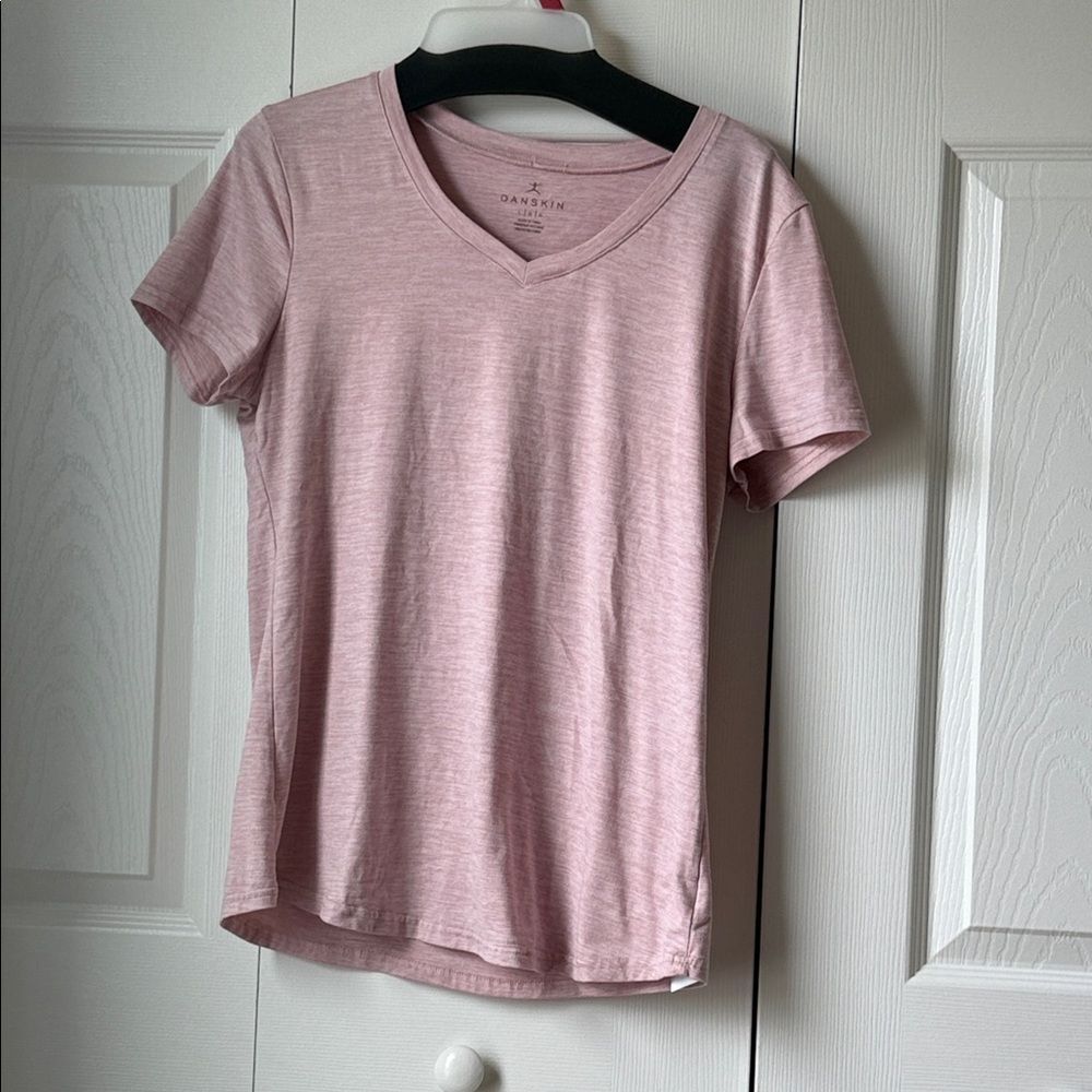 Danskin Light Pink V-Neck Short Sleeve Tee Euc L